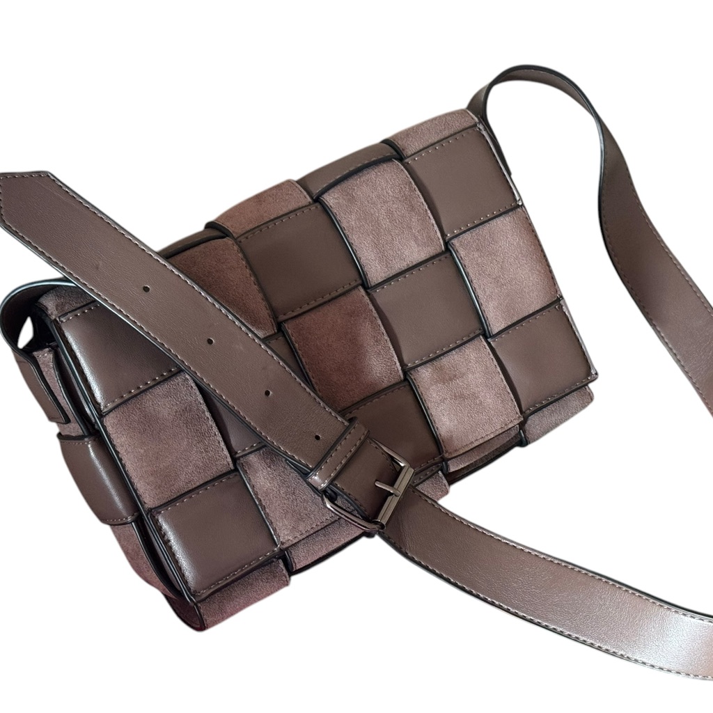 Sondra Roberts Squared Brown Woven Leather Flap Close Shoulder Bag Purse New